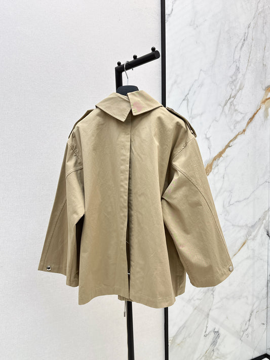 Di 25 Double-breasted cape trench coat