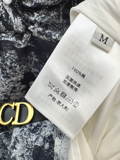 Di 25 Ruffle trim belt dress