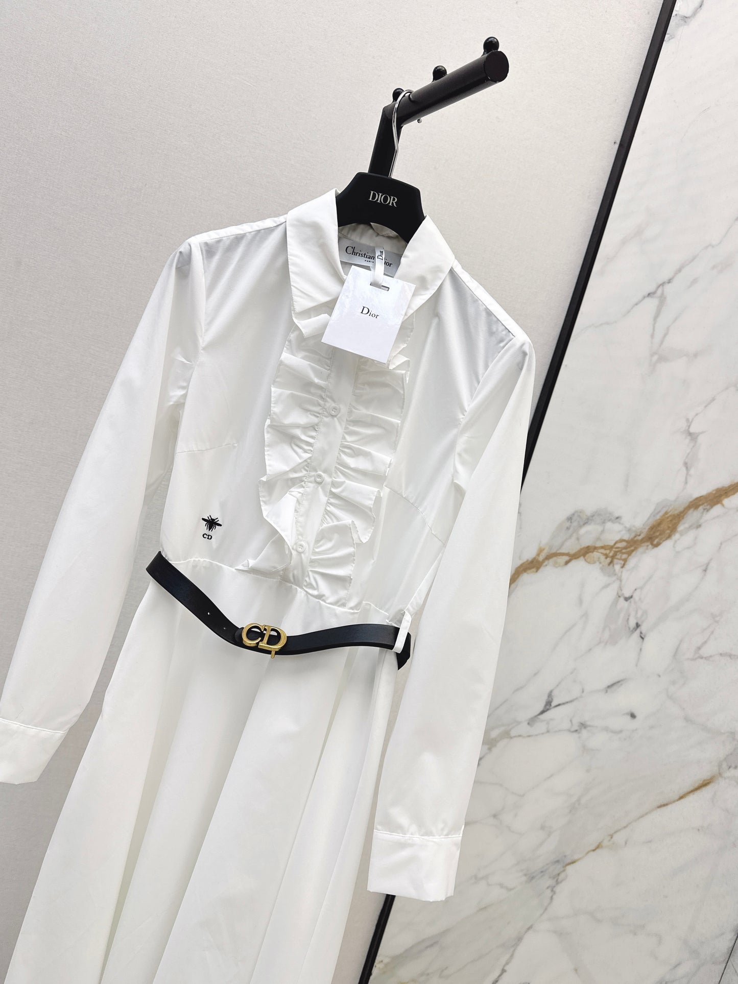 Di 25 Ruffle trim belt dress