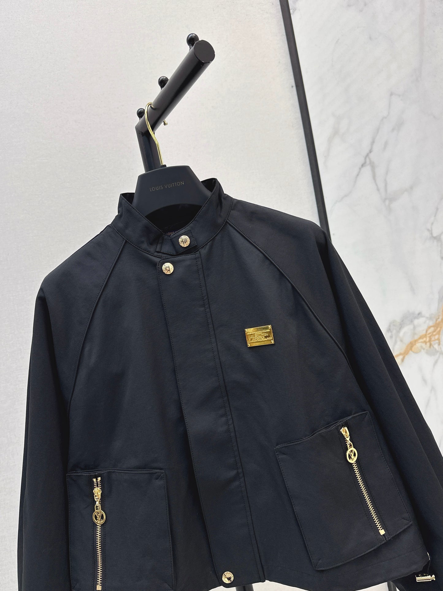 L 25 New style stand collar short windbreaker jacket(black/beige)