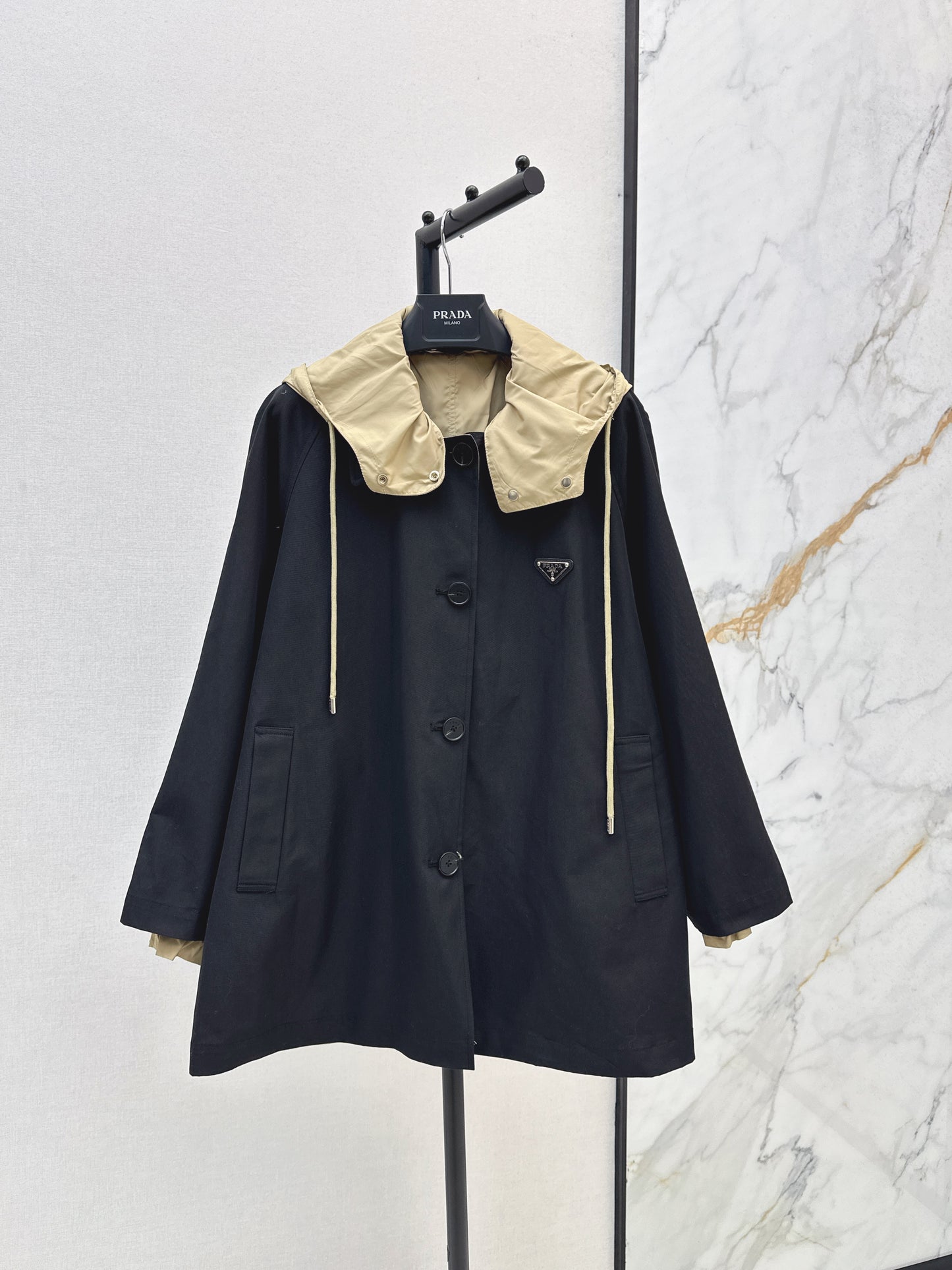 Pra 25 Reversible hooded windbreaker jacket