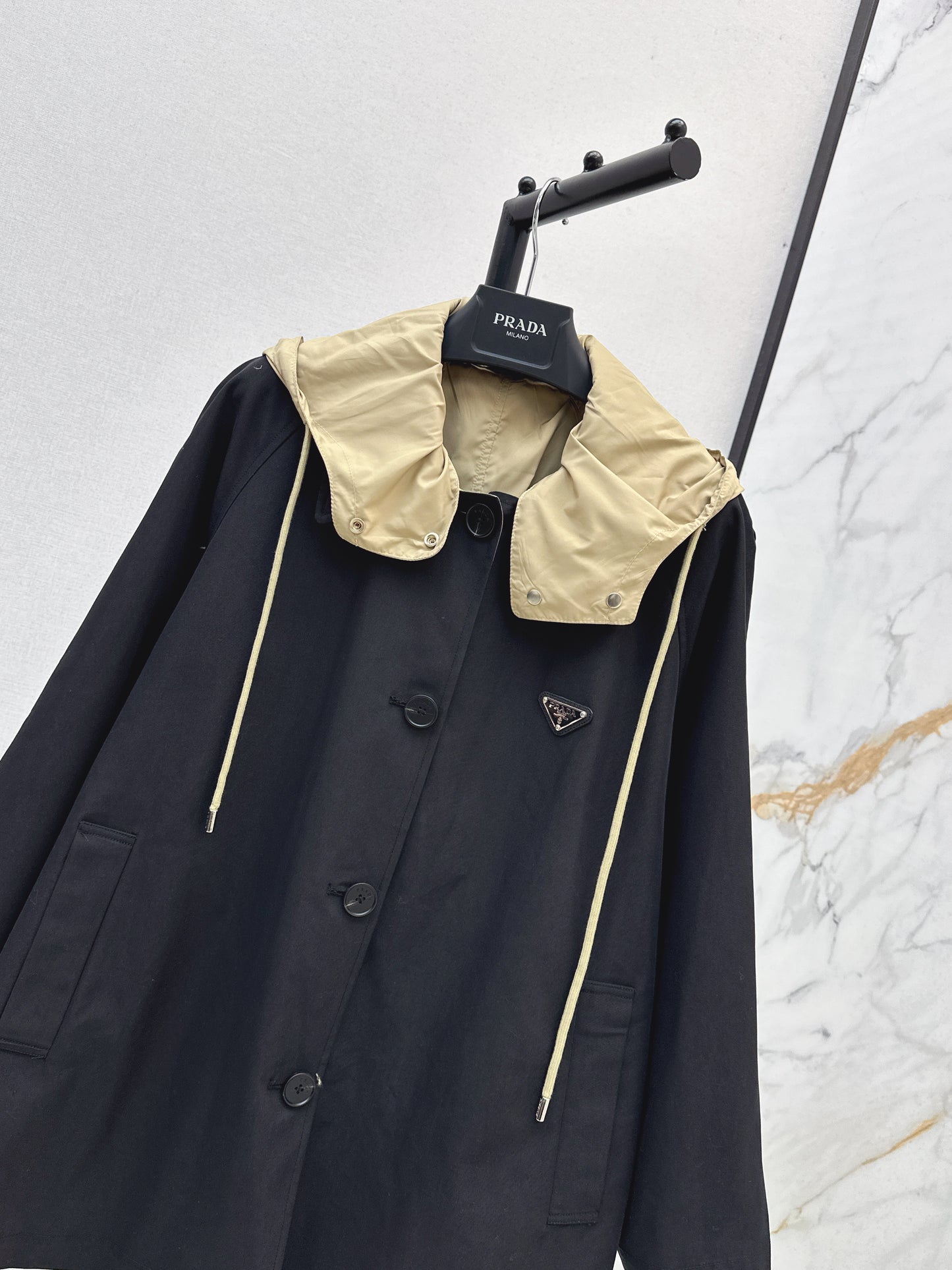 Pra 25 Reversible hooded windbreaker jacket