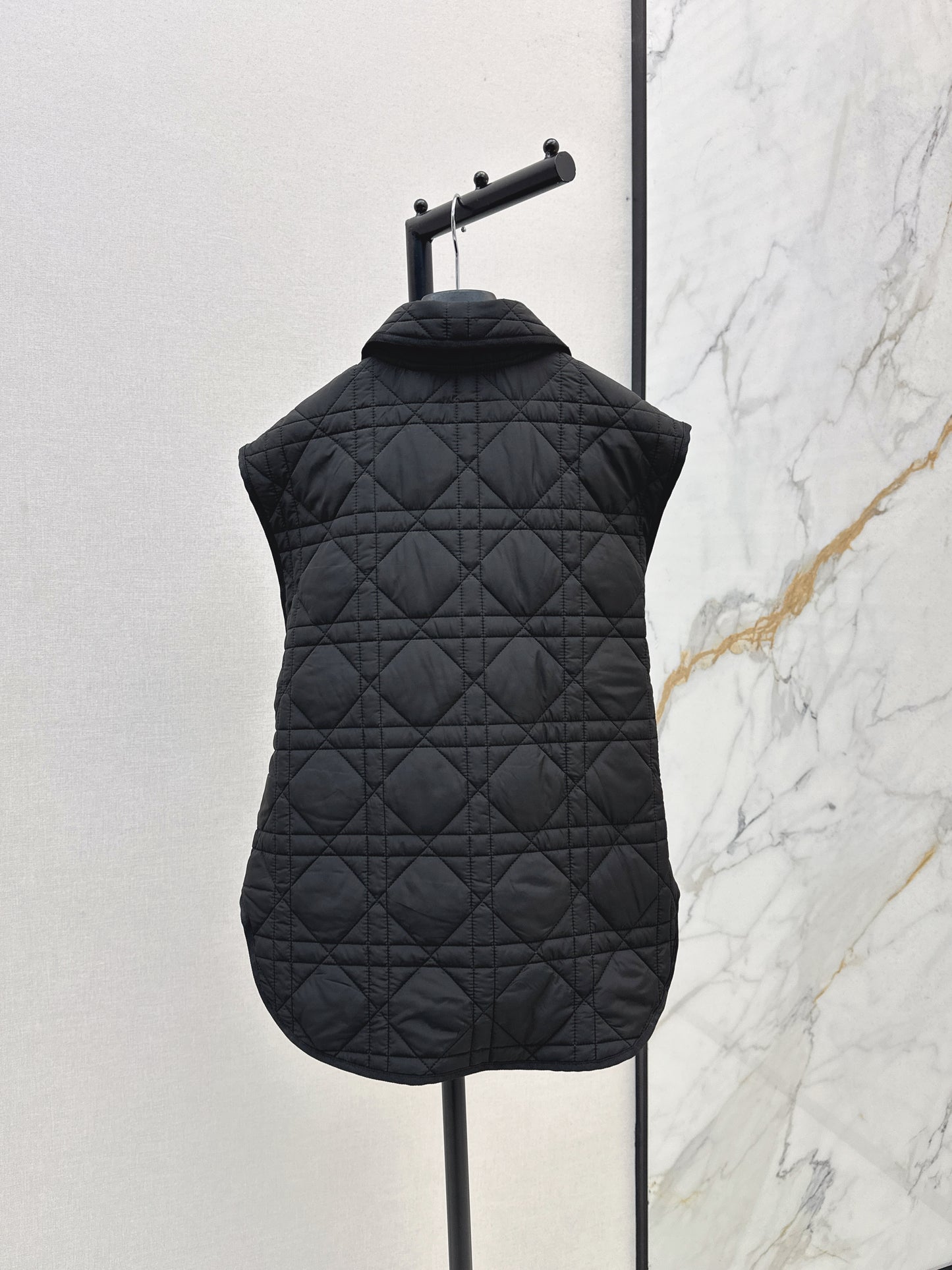 Di 25 New Princess Diana rattan check quilted vest(WHITE/KHAKI/BLACK)