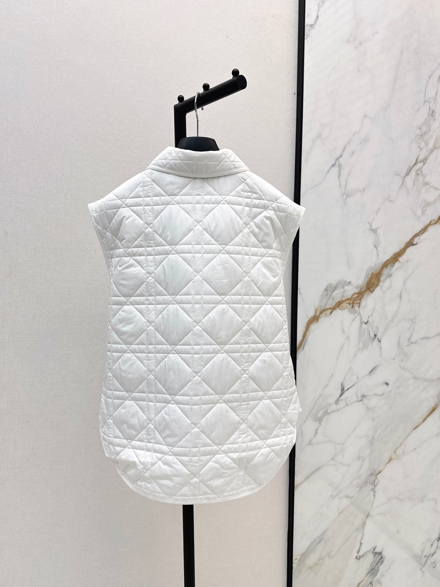 Di 25 New Princess Diana rattan check quilted vest(WHITE/KHAKI/BLACK)