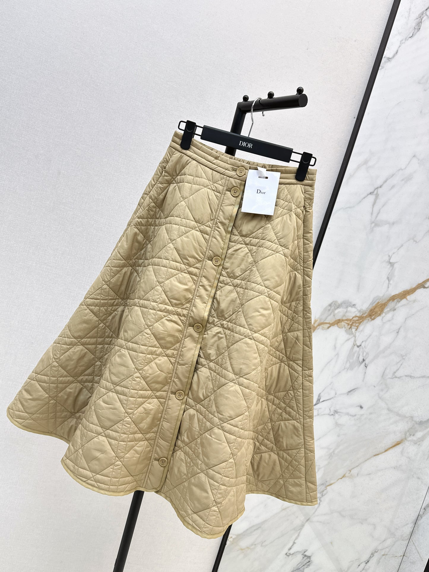 Di 25 Princess Diana rattan check quilted long skirt(WHITE/KHAKI/BLACK)