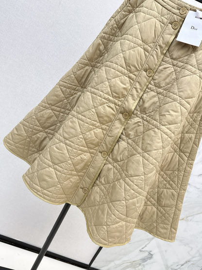 Di 25 Princess Diana rattan check quilted long skirt(WHITE/KHAKI/BLACK)