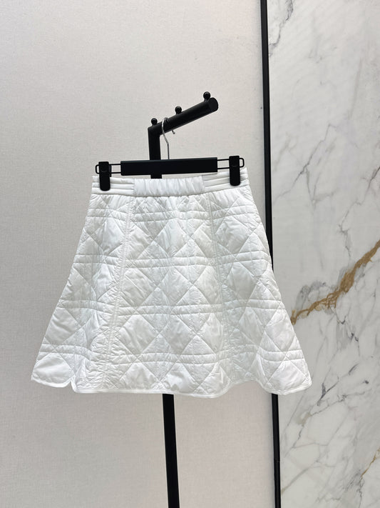 Di 25 Cannage Quilted Short Skirt(WHITE/KHAKI/BLACK)