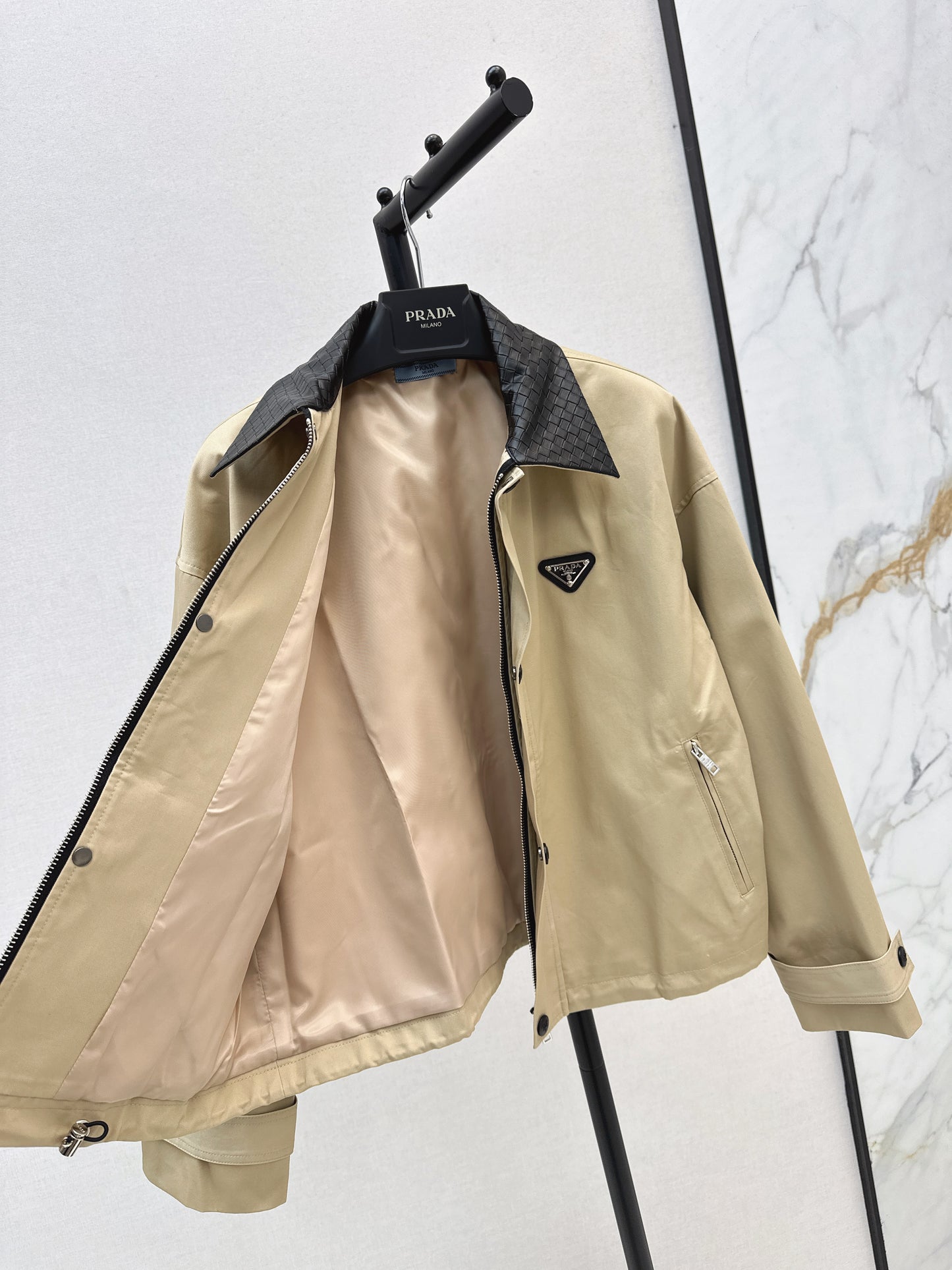 Pra 25 Pu leather lapel short coat
