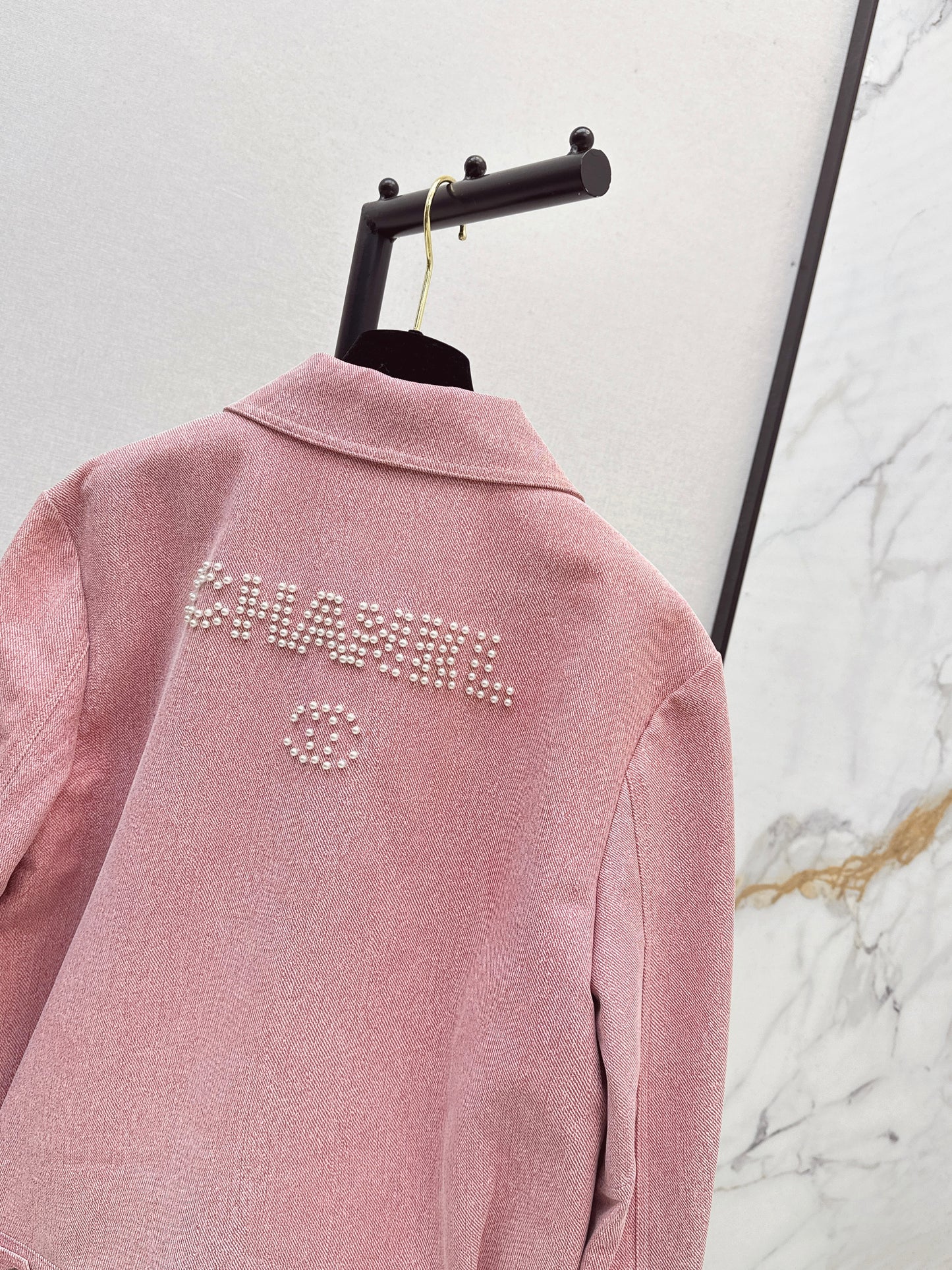 C 25 High-end handmade logo beaded sheepskin jacket（BLACK/BLUE/PINK）