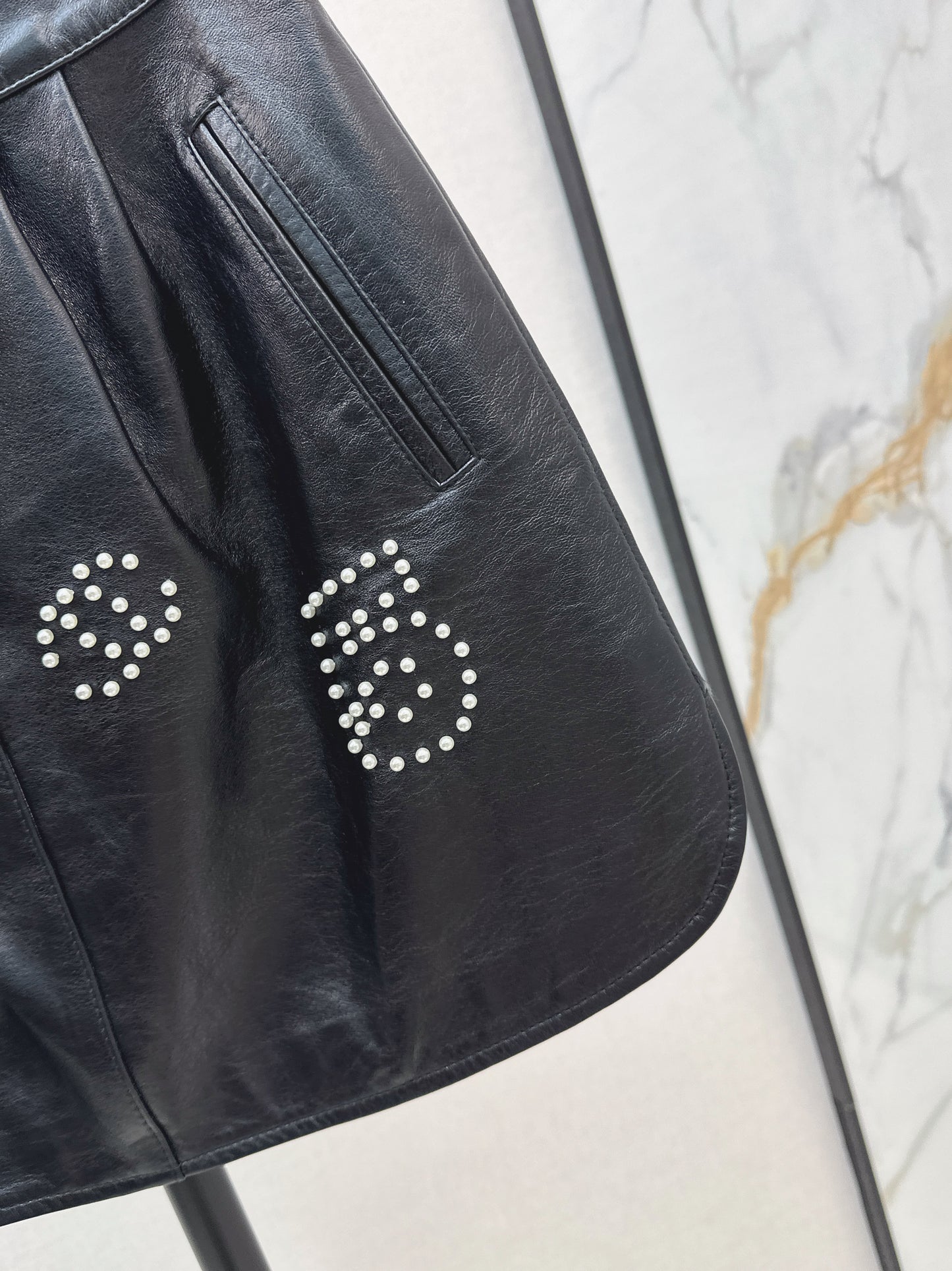 C 25 High-end handmade logo beaded sheepskin skirt（BLACK/BLUE/PINK）