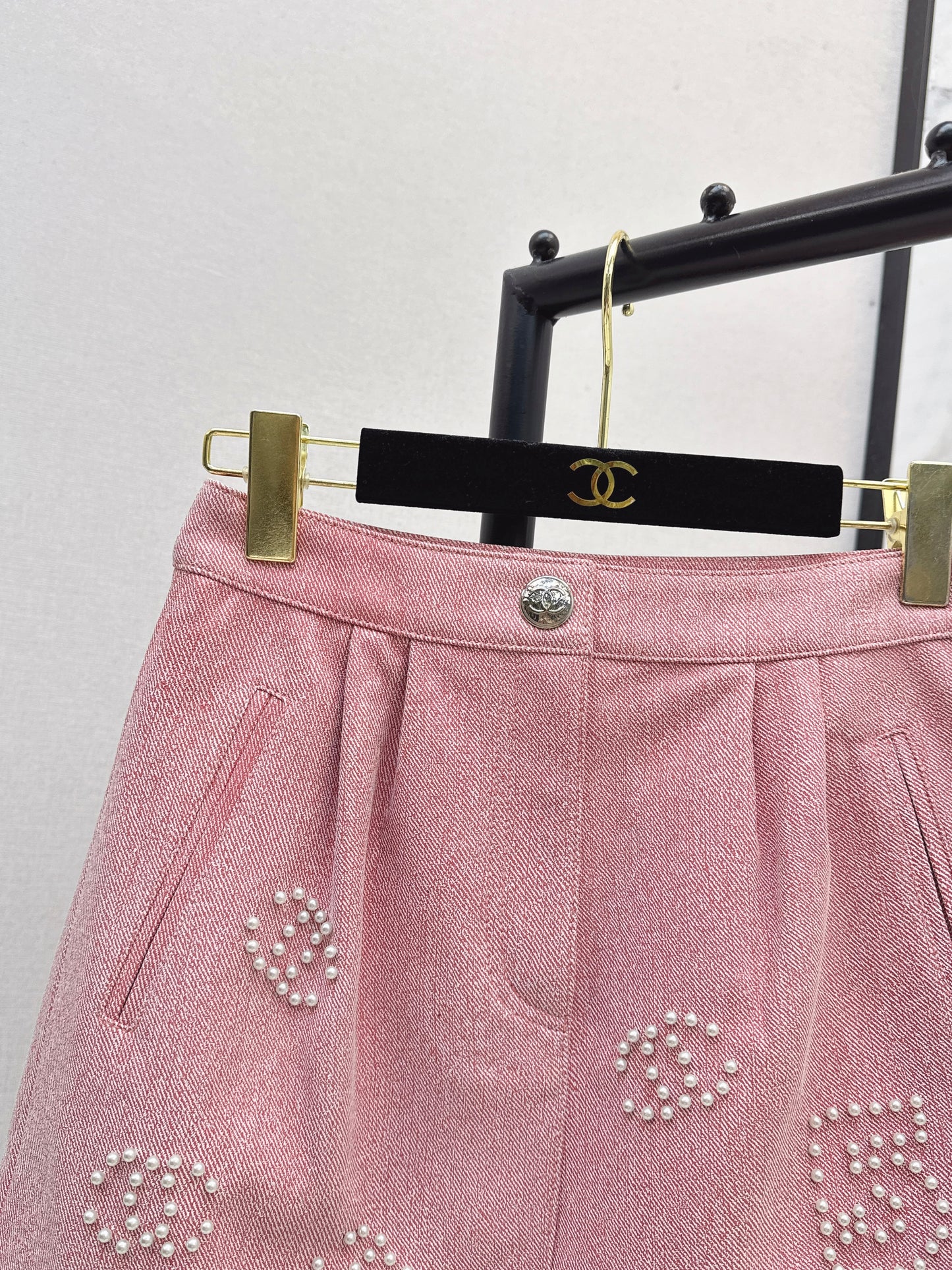 C 25 High-end handmade logo beaded sheepskin skirt（BLACK/BLUE/PINK）