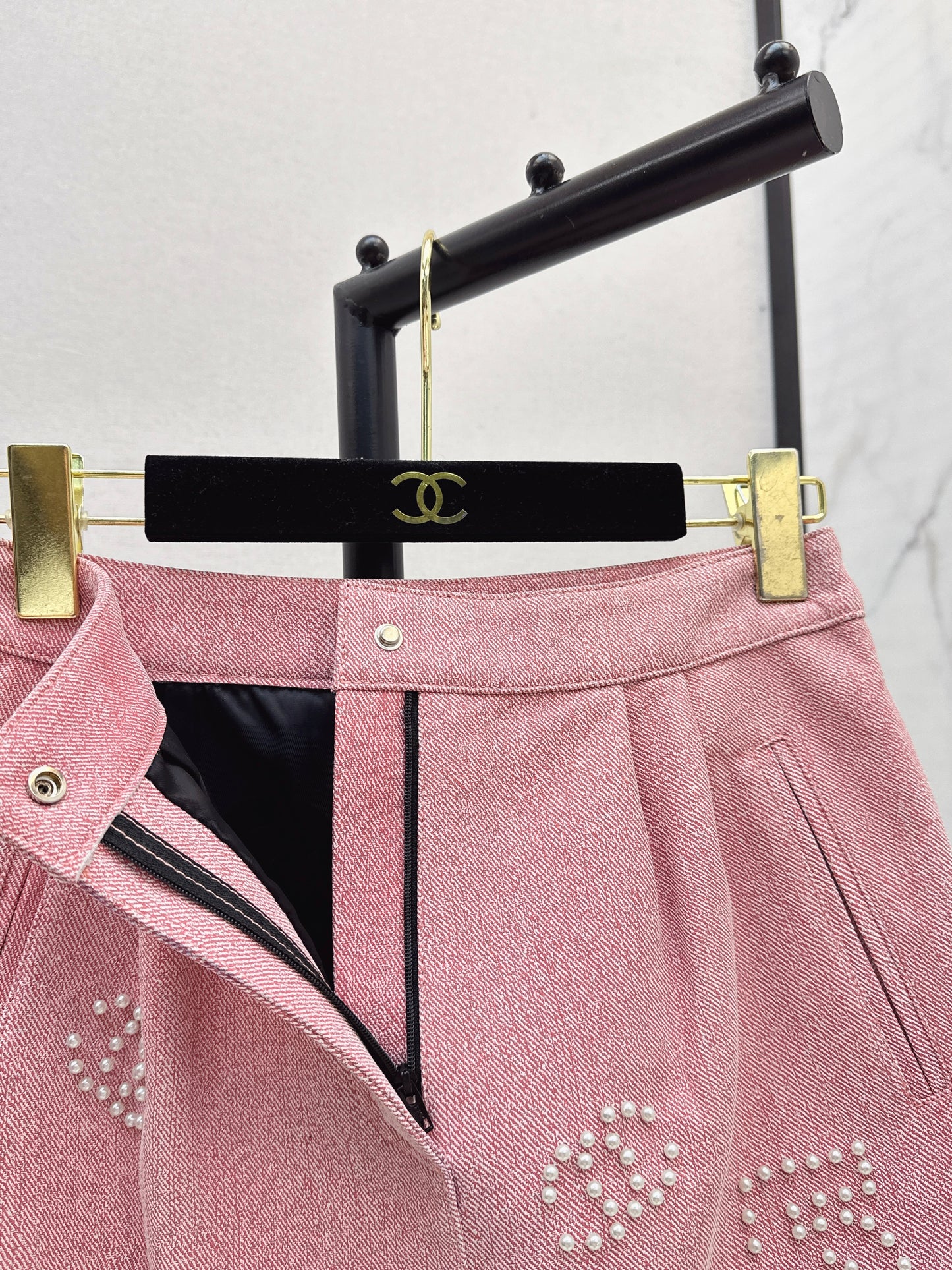 C 25 High-end handmade logo beaded sheepskin skirt（BLACK/BLUE/PINK）