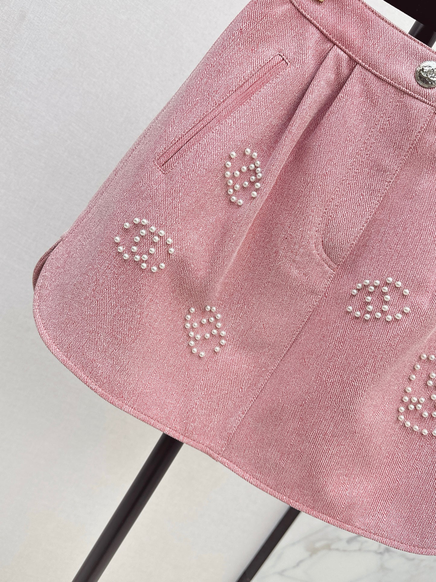 C 25 High-end handmade logo beaded sheepskin skirt（BLACK/BLUE/PINK）