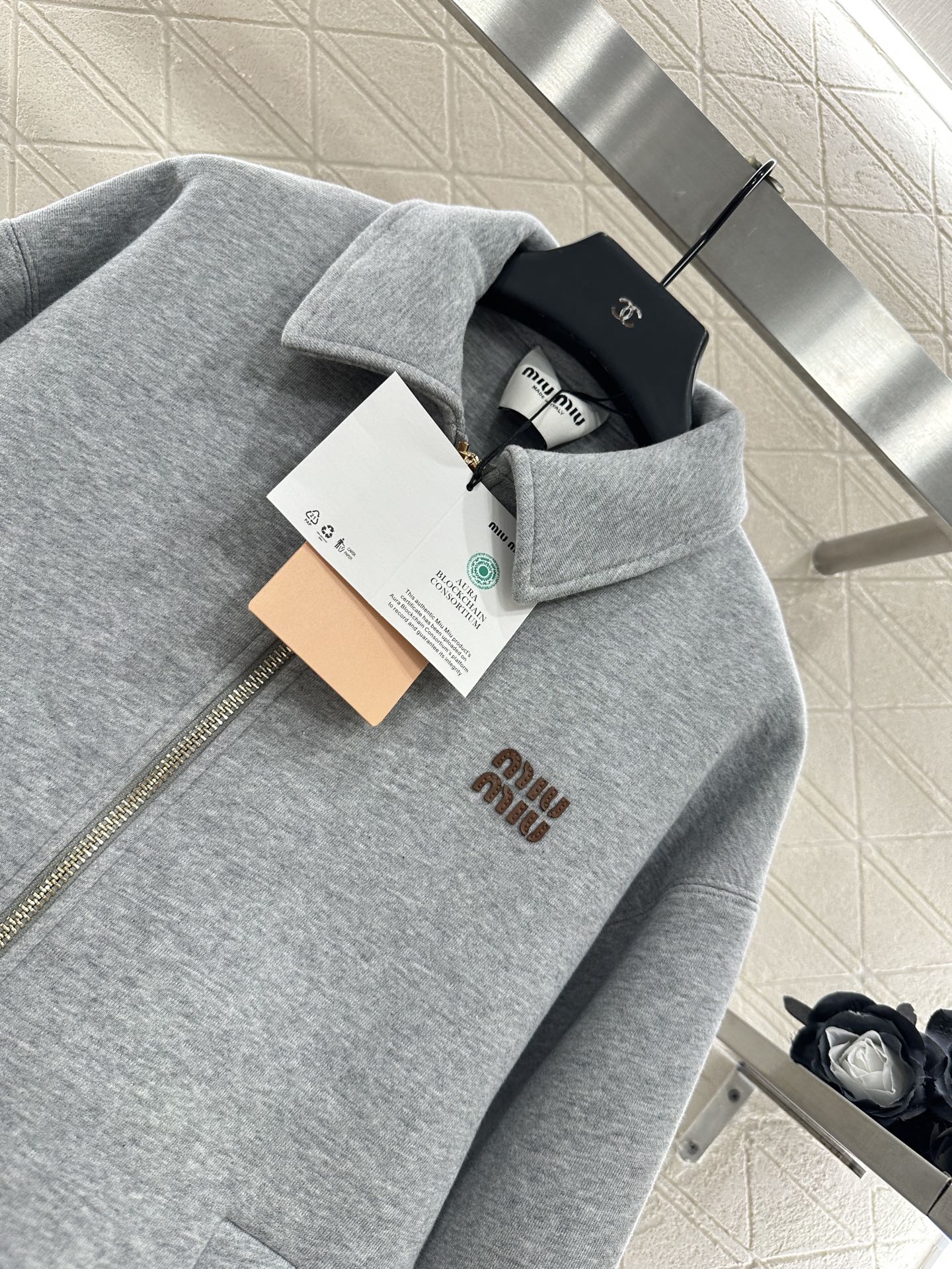 Mi 25 lapel silhouette coat