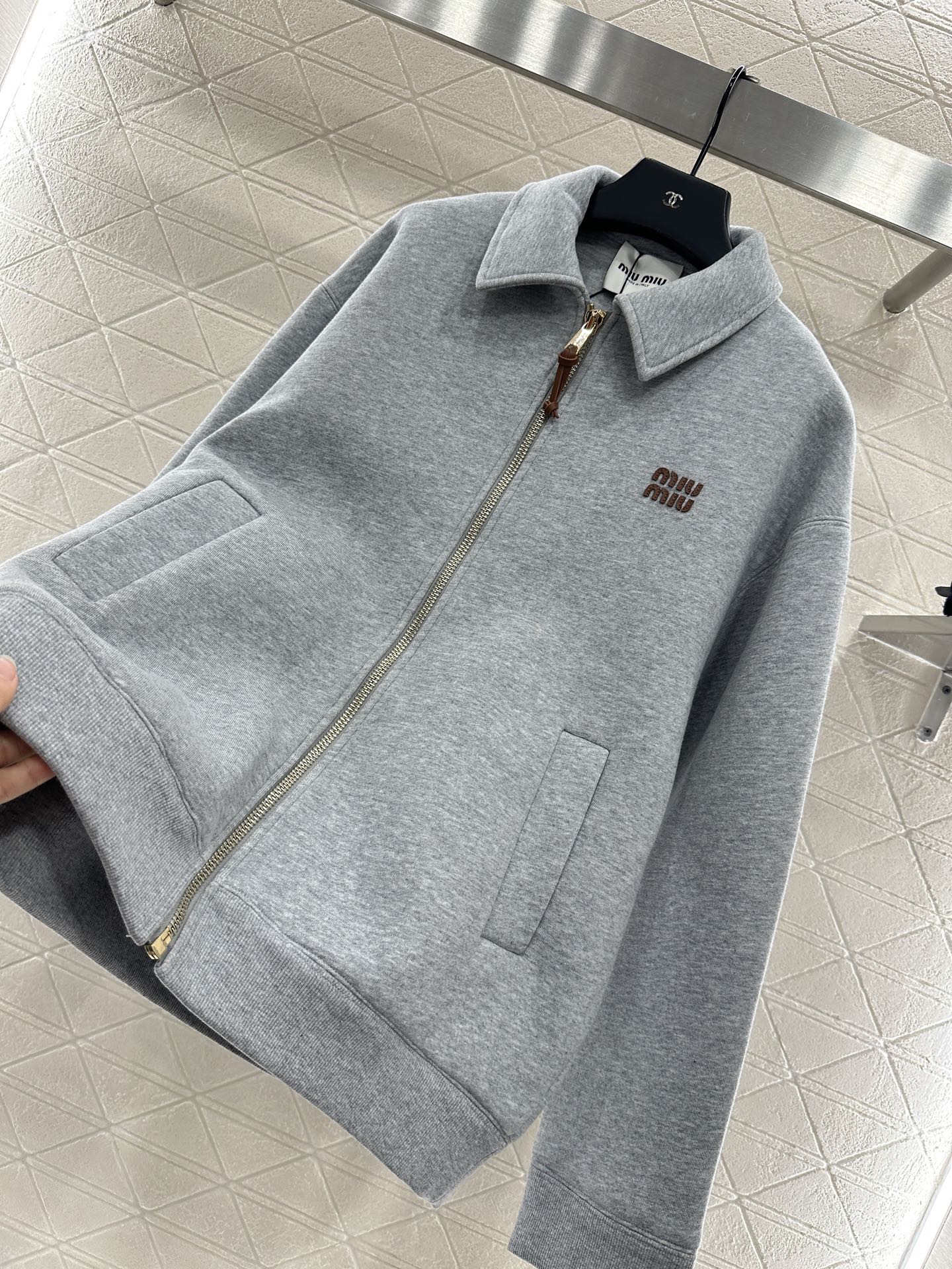 Mi 25 lapel silhouette coat