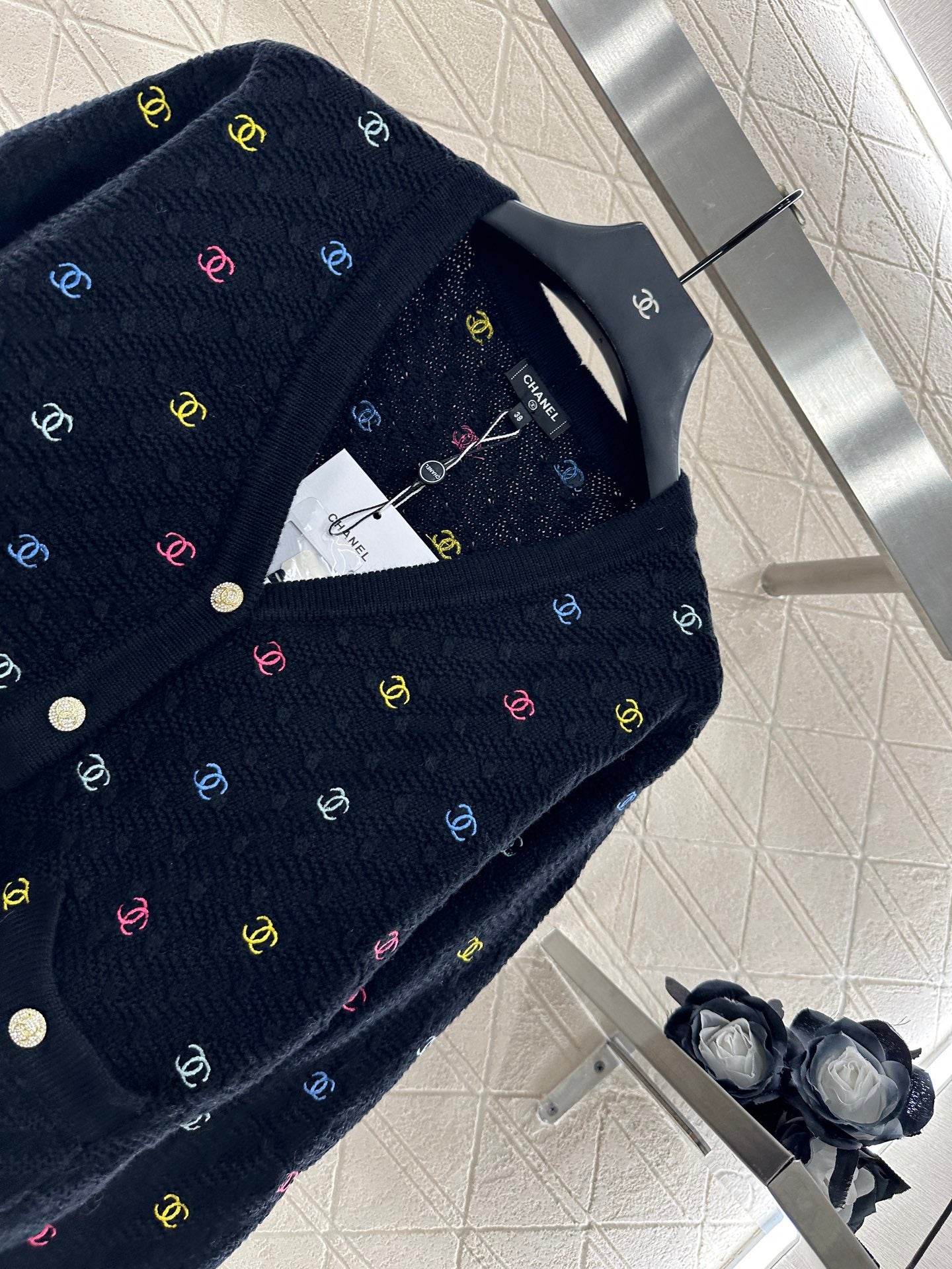 C 25 Crew neck embroidered wool cardigan
