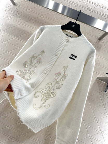 Mi 25 Round neck embroidered sequined knitted cardigan