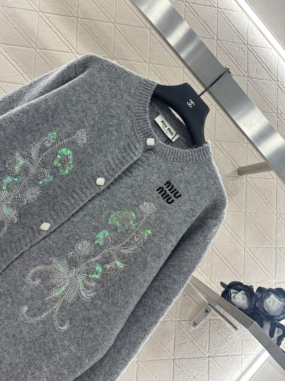 Mi 25 Round neck embroidered sequined knitted cardigan