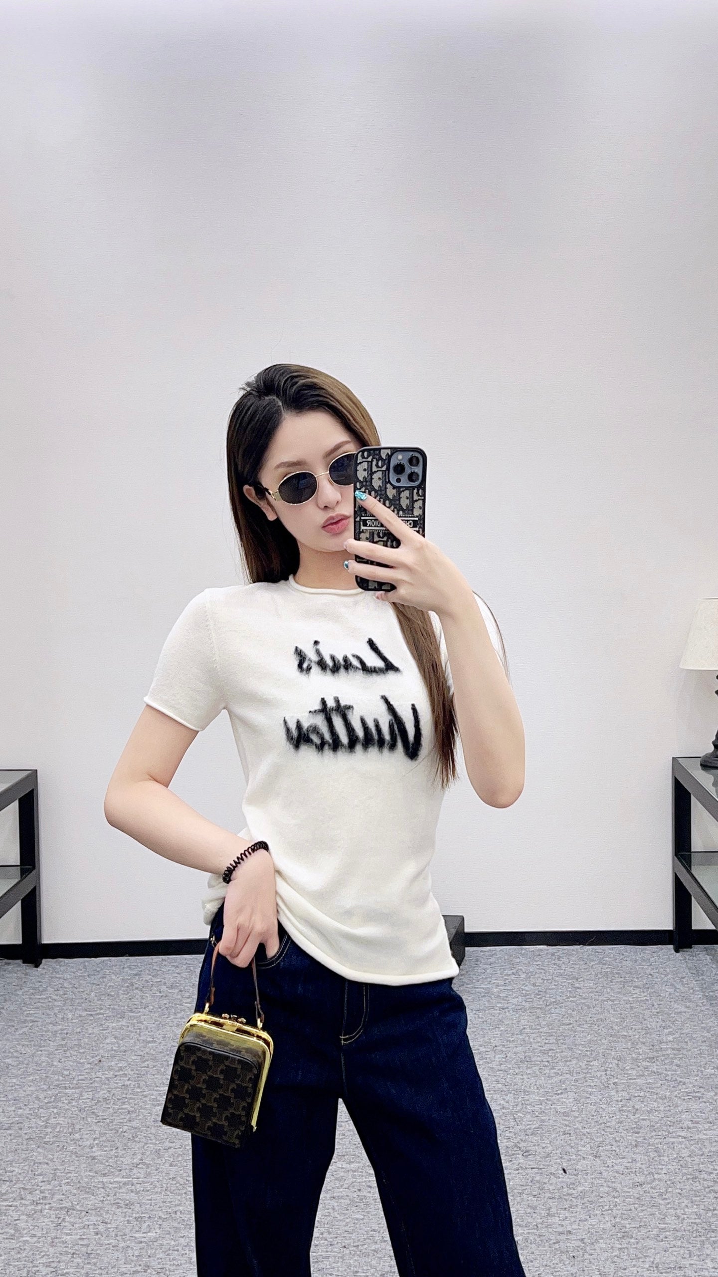 L 25 Letter knitted short sleeved top(brown/white)