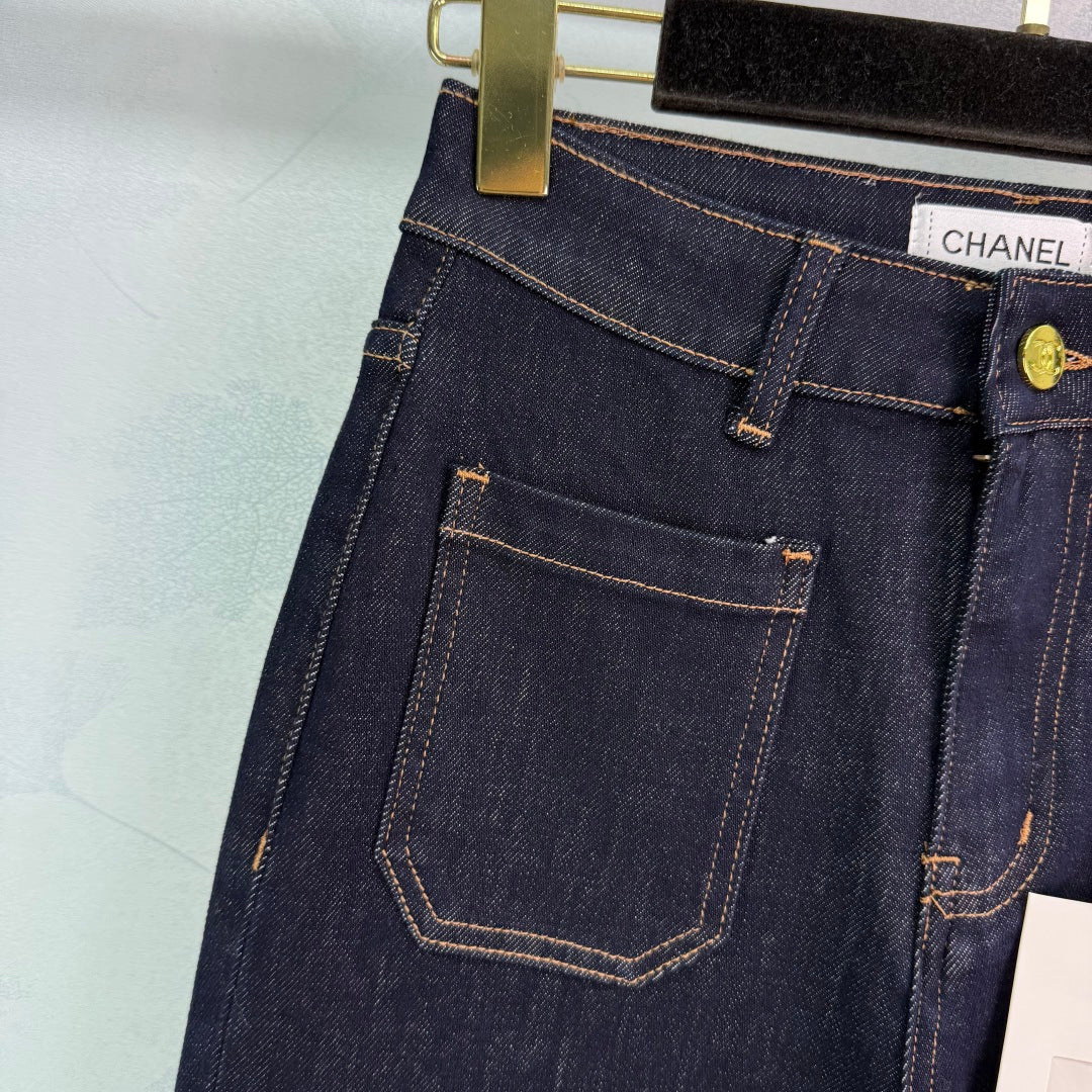 C 25 Embroidered logo jeans