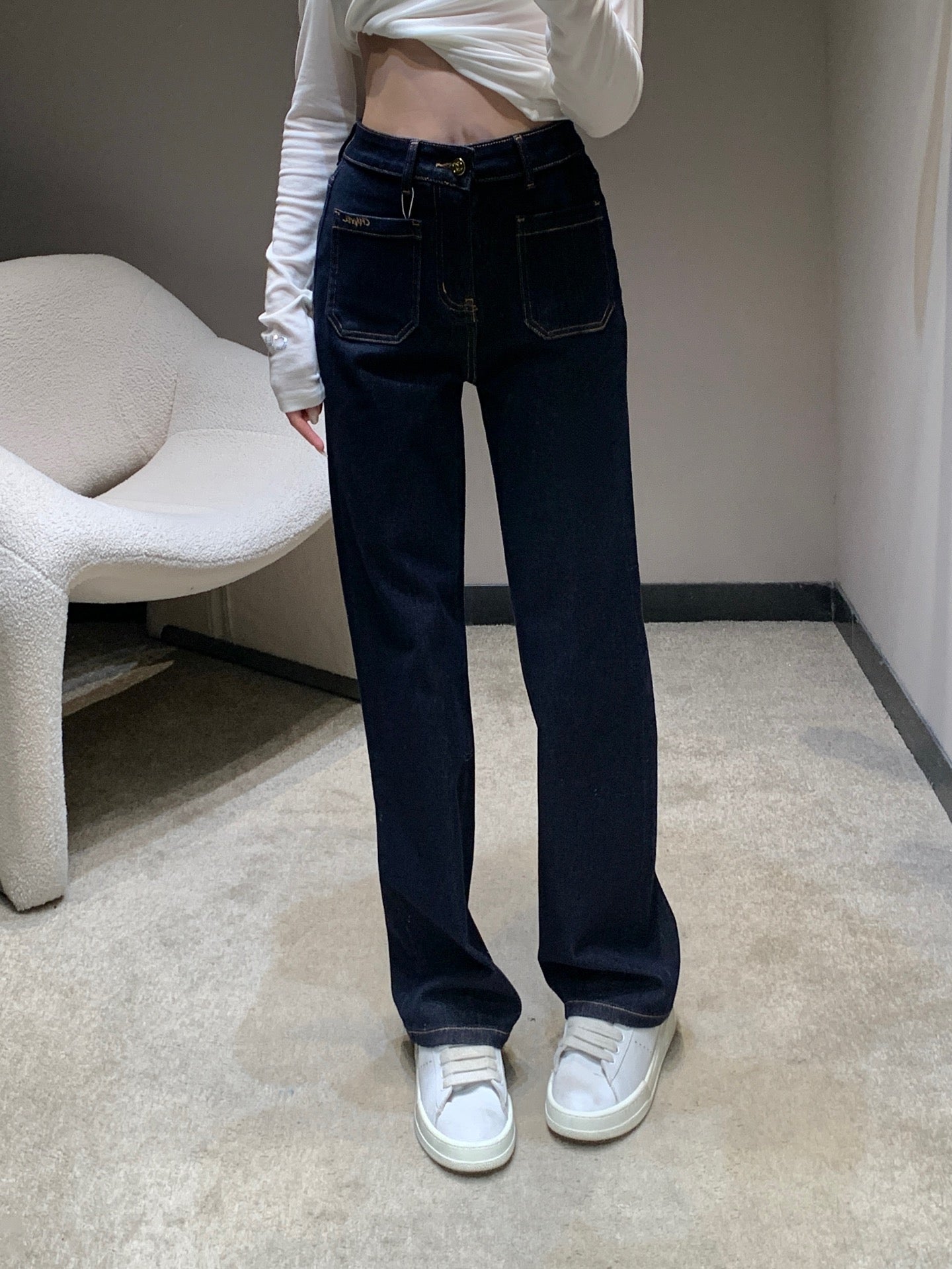 C 25 Embroidered logo jeans