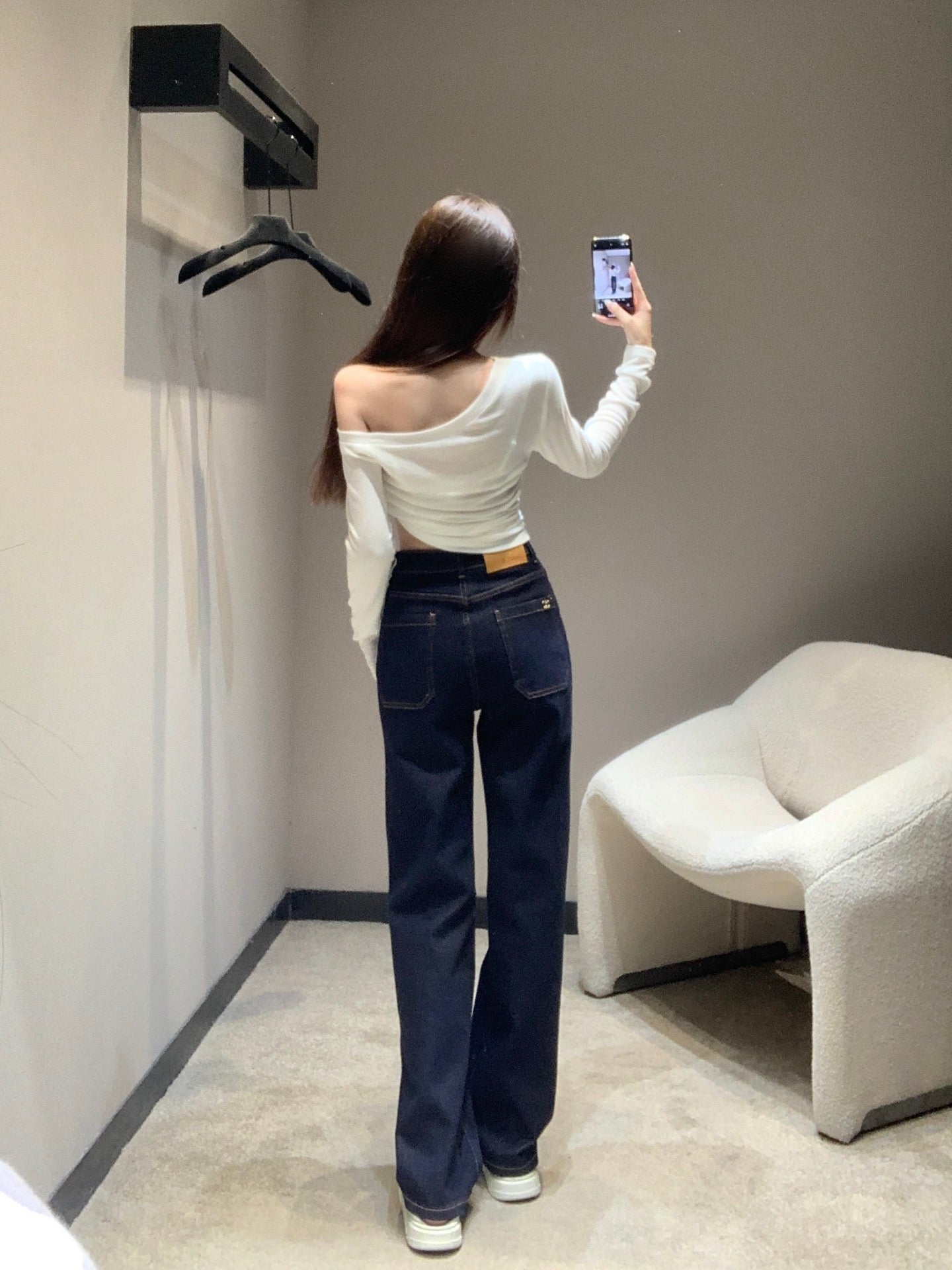 C 25 Embroidered logo jeans