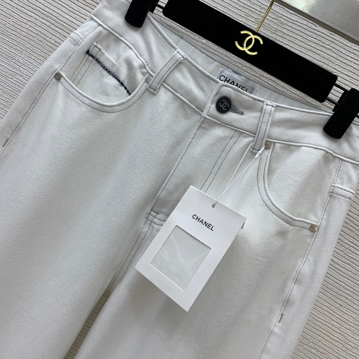 C 25 Striped edge loose straight leg jeans