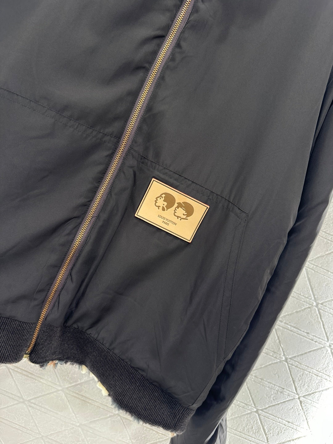 L 25 Reversible lambswool zip-up jacket