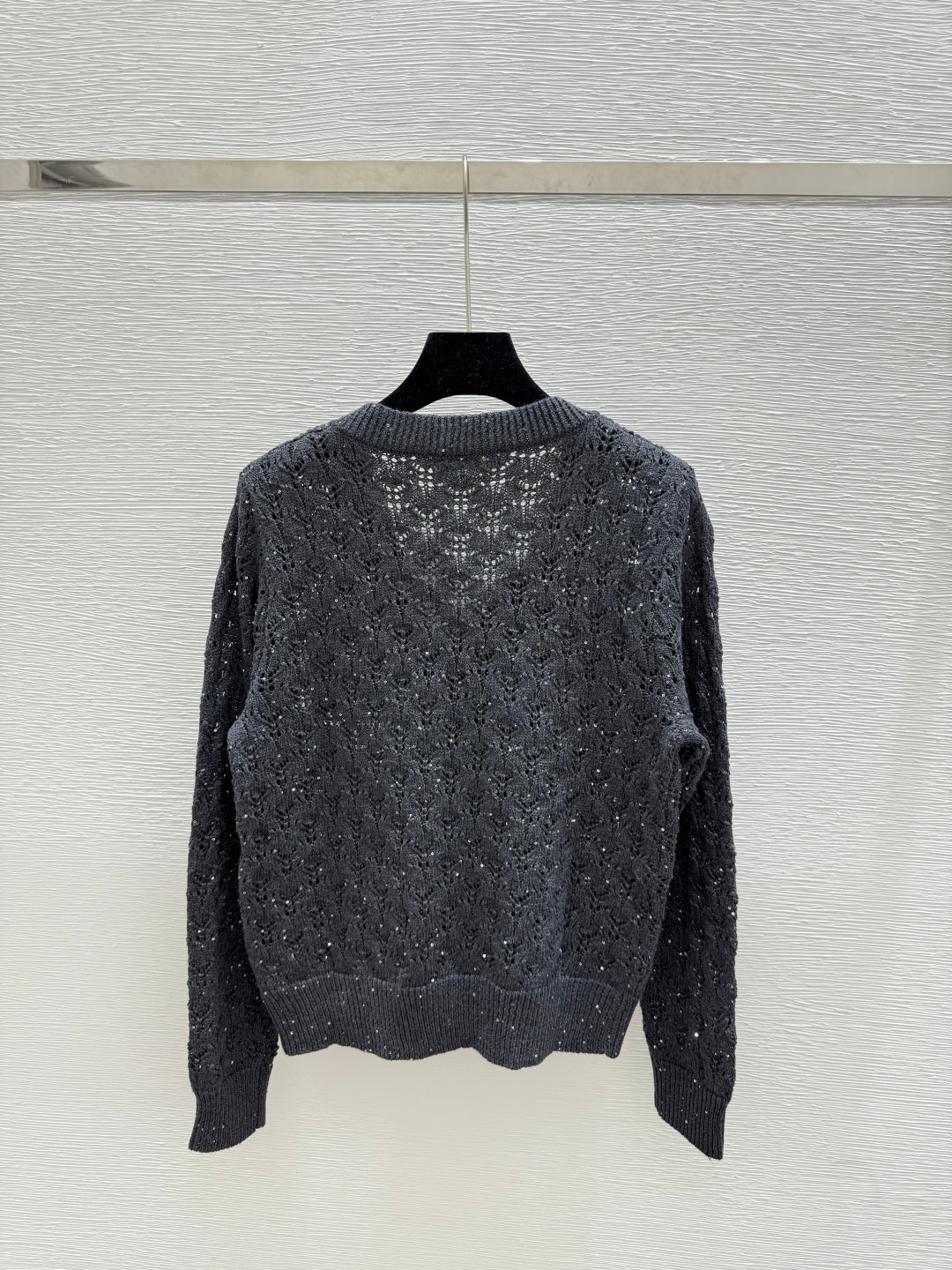 Bru 25fw Beaded hollow V-neck knitted long sleeves