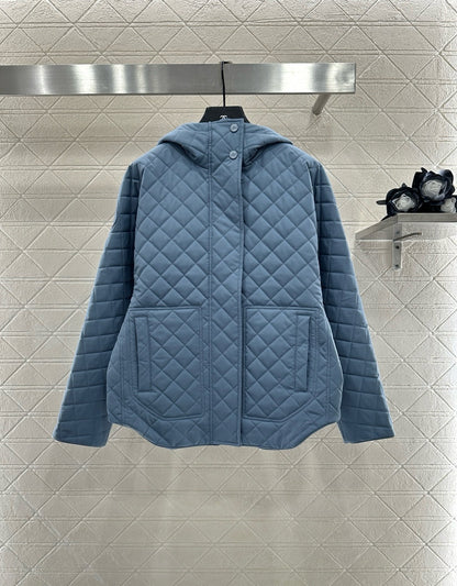 He 25 Reversible quilted jacket with hidden hood
