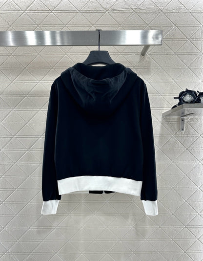 L 25 Casual jacket, shorts and cotton suit