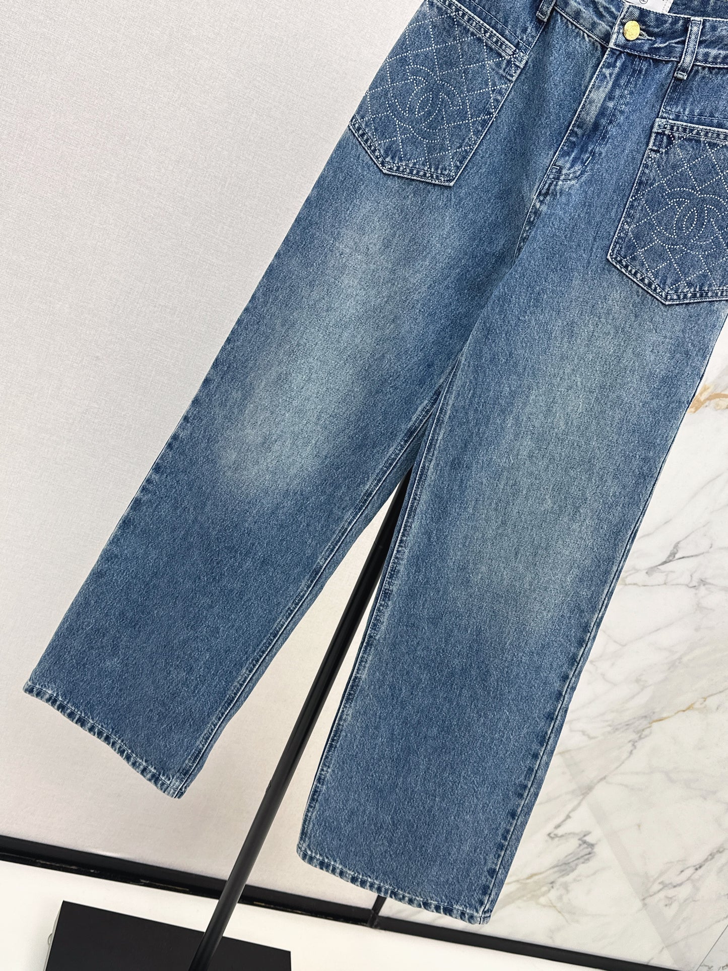 C 25 Straight-leg jeans with rhinestone embellishment