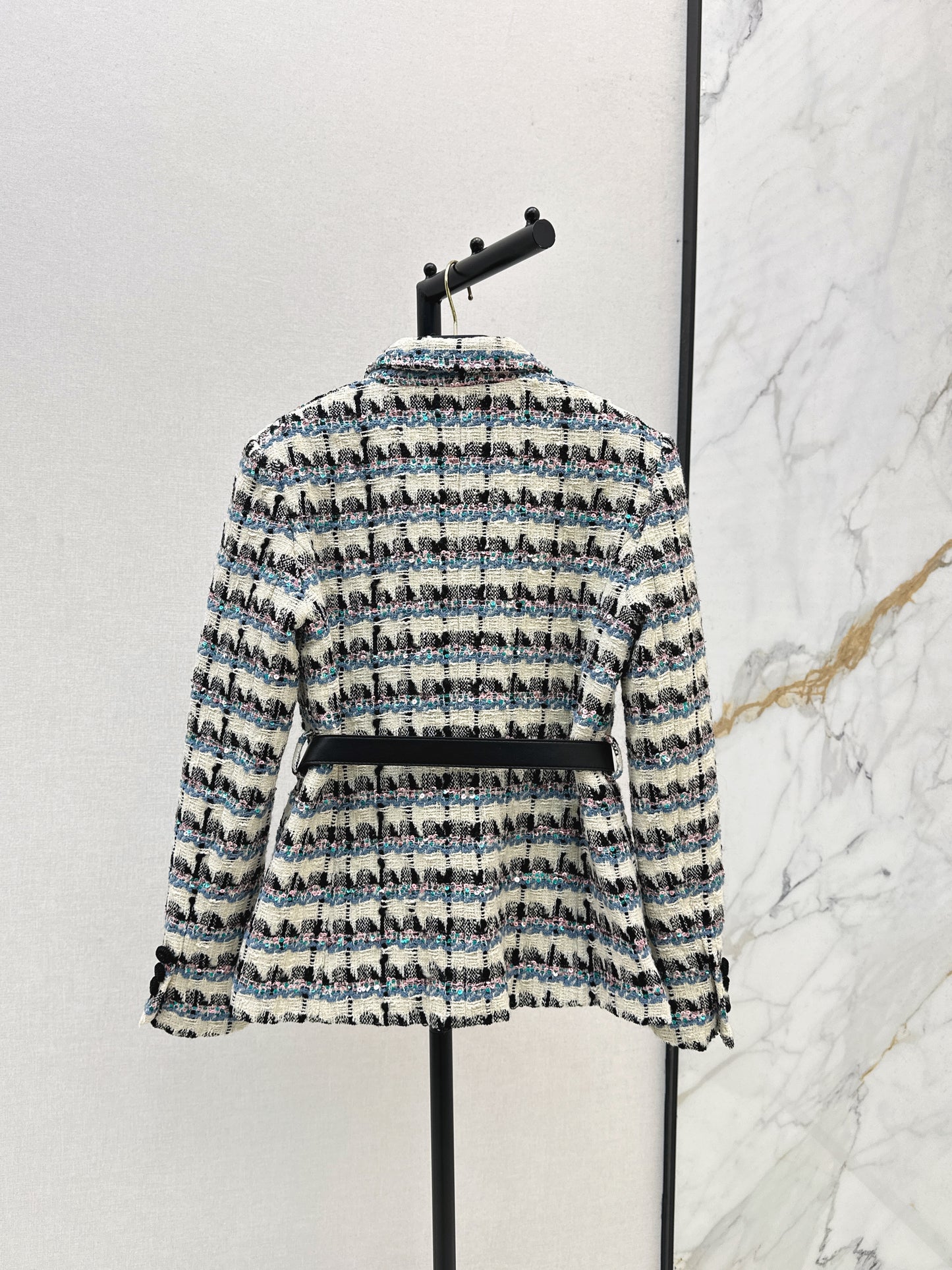 V 25 Sequined colorful yarn check woven woven jacket