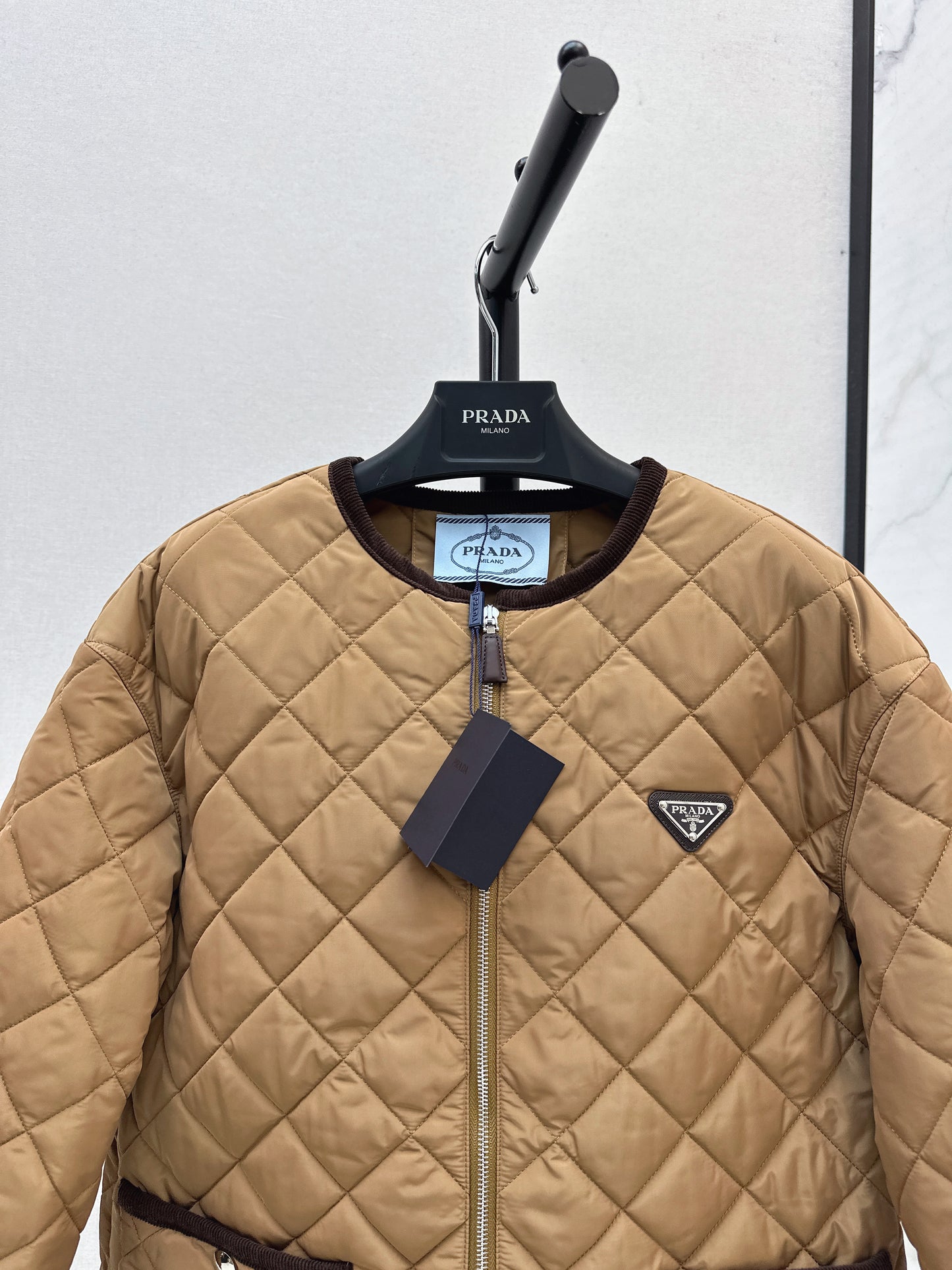 Pr 25fw New Arrival Diamond Quilted Round Neck Jacket(BLACK/KHAKI/Claret)