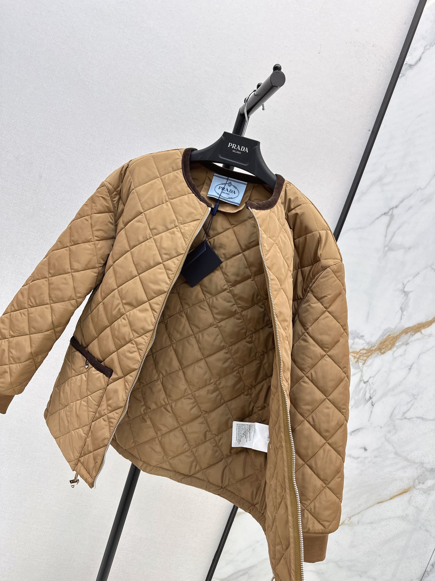 Pr 25fw New Arrival Diamond Quilted Round Neck Jacket(BLACK/KHAKI/Claret)
