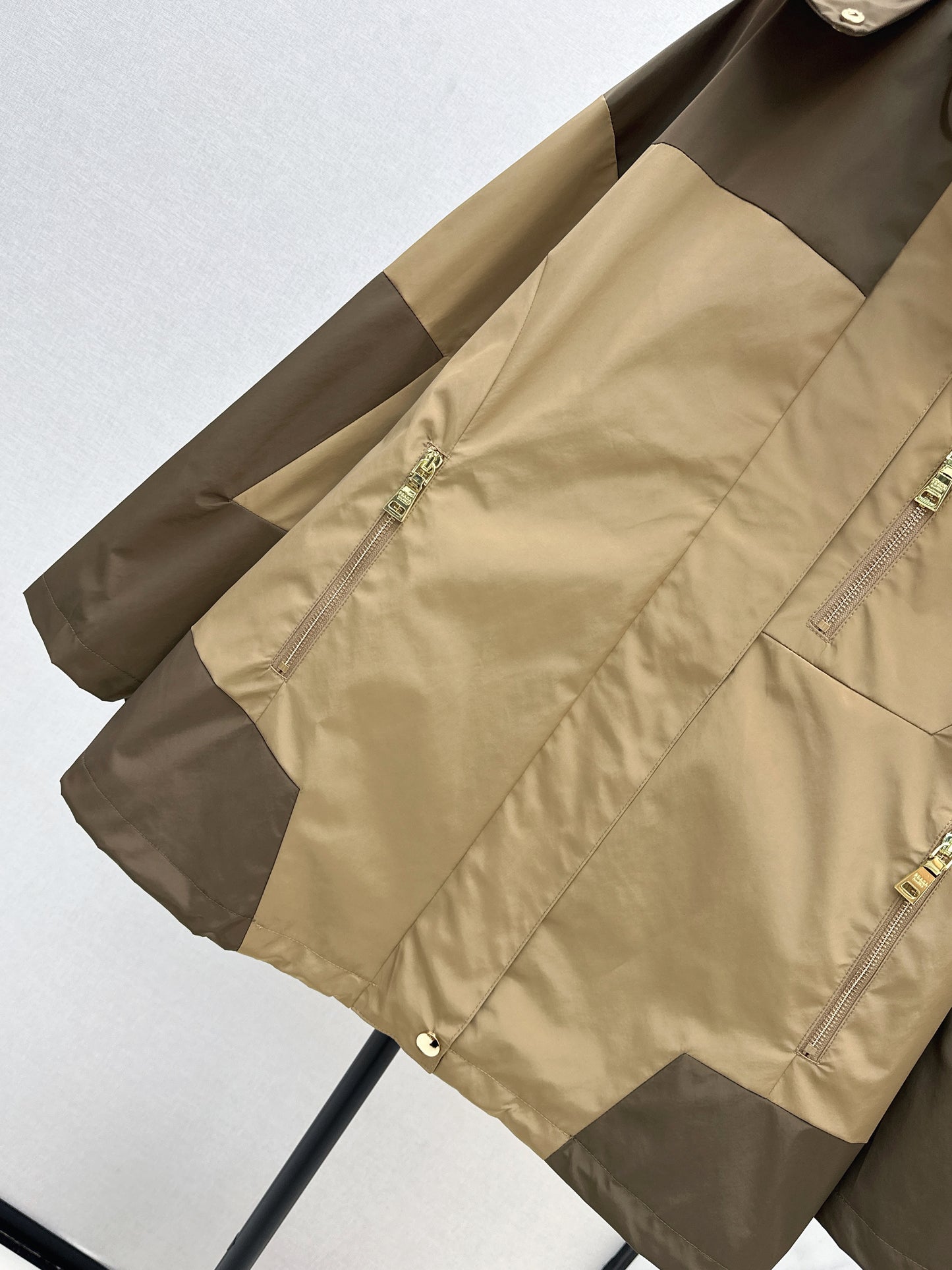 Pr 25 Classic Paneled Hooded Windbreaker Jacket