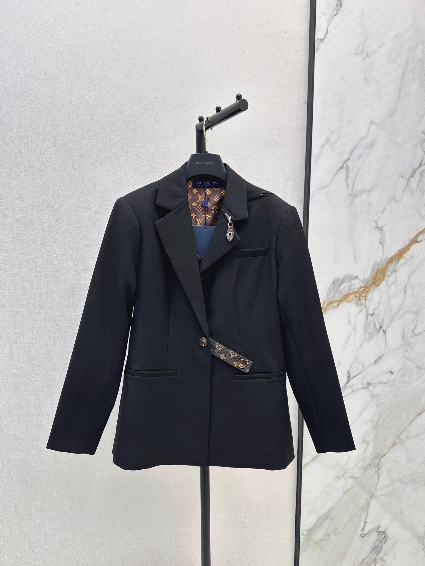 L 25 Leather buckle suit jacket(GRAY/BLACK)
