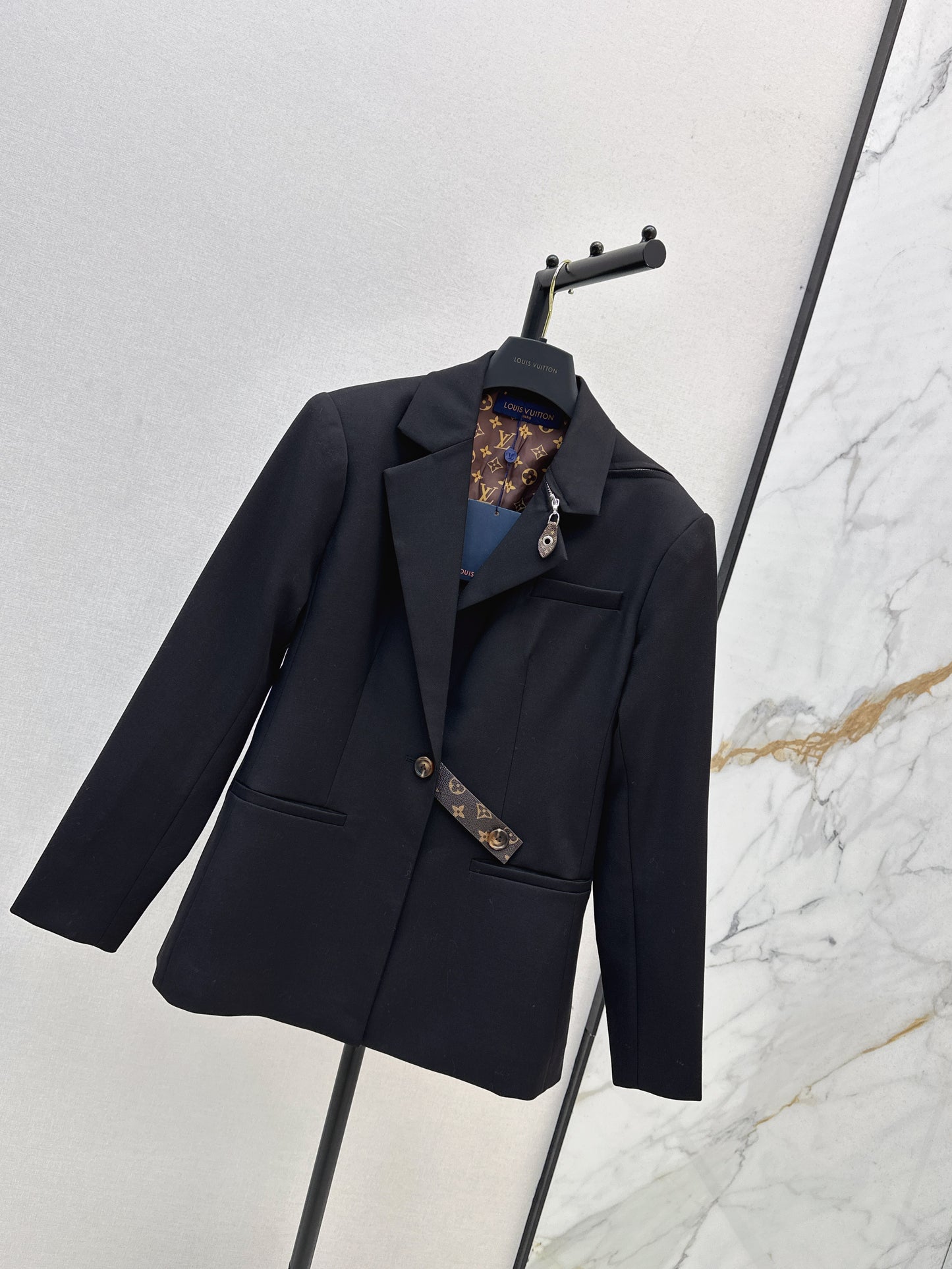 L 25 Leather buckle suit jacket(GRAY/BLACK)