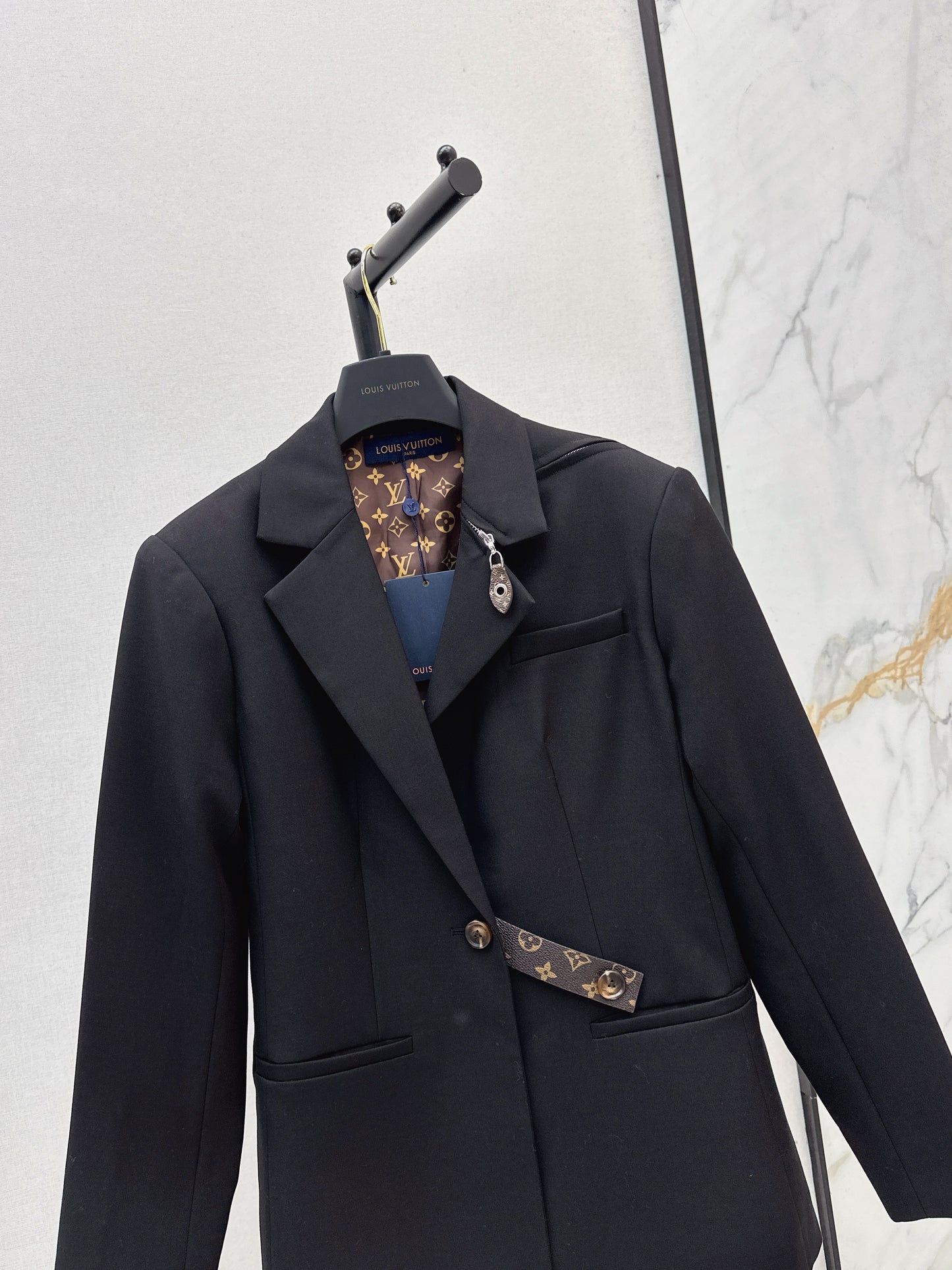 L 25 Leather buckle suit jacket(GRAY/BLACK)
