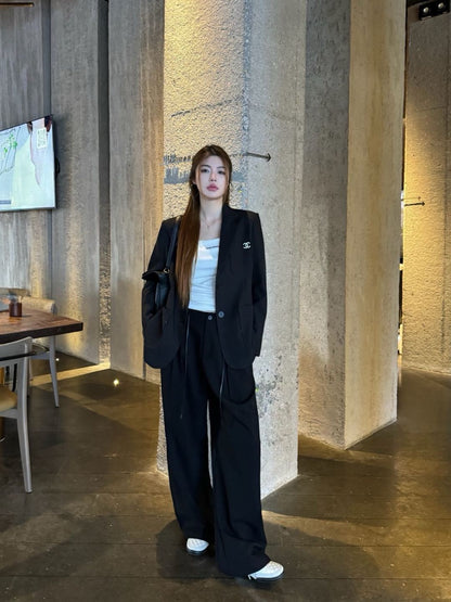 C 25 Brooch suit jacket