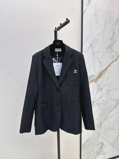 C 25 Brooch suit jacket