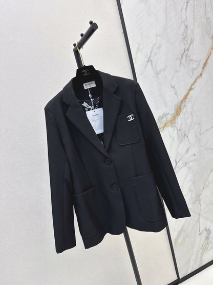 C 25 Brooch suit jacket