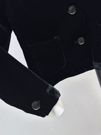 Mi 25 Round lapel velvet jacket