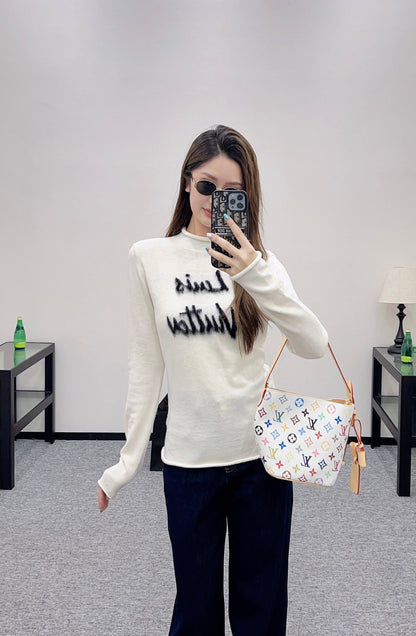 L 25 Letter knitted wool long sleeved top