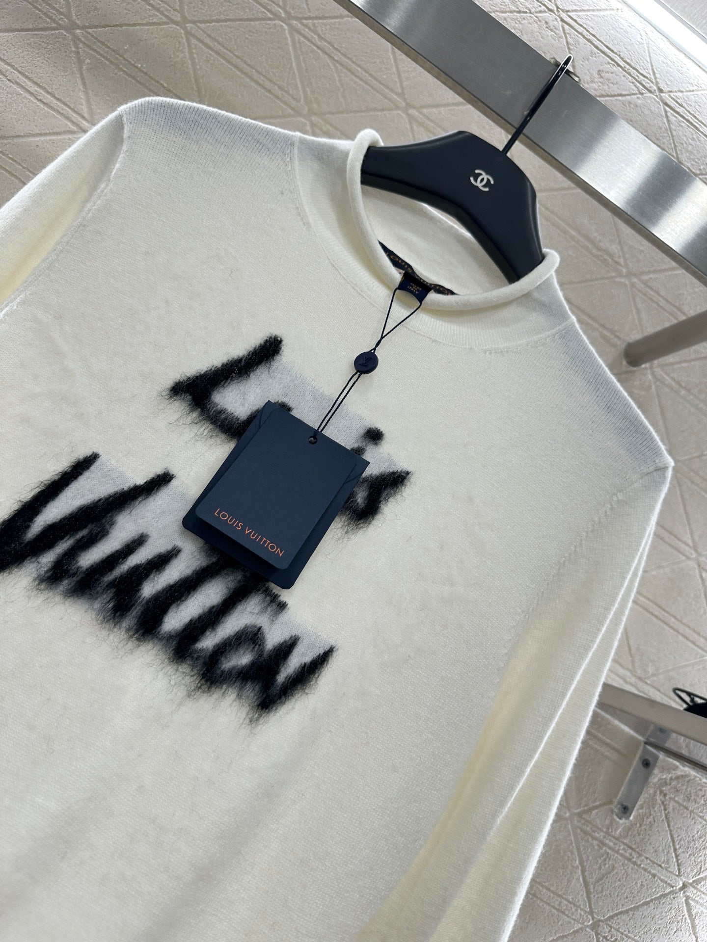 L 25 Letter knitted wool long sleeved top