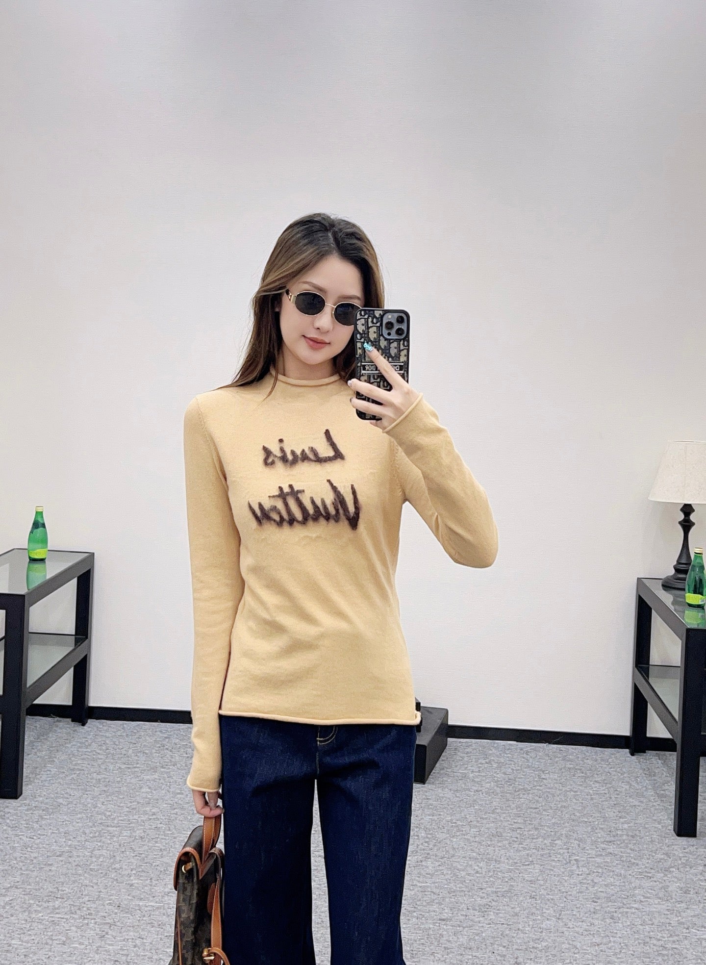 L 25 Letter knitted wool long sleeved top
