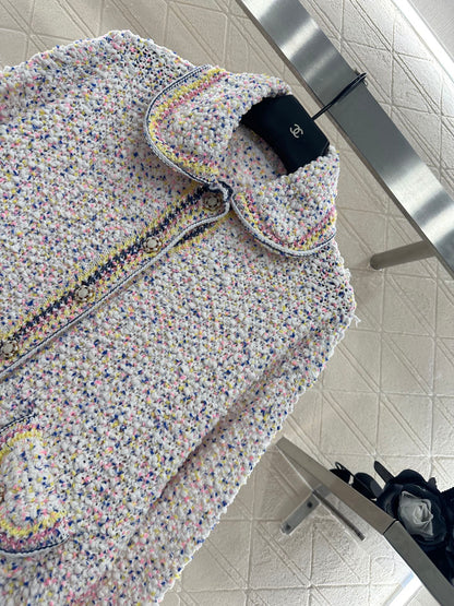 C 25 Collar colored dot sweater cardigan