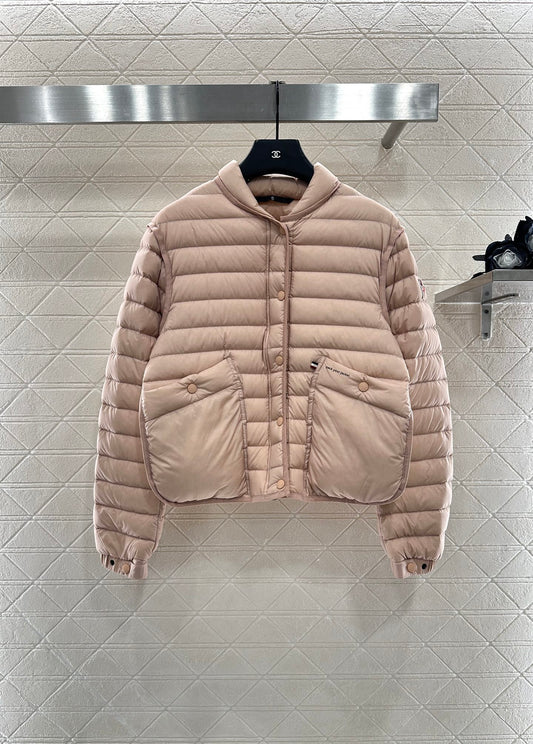 Mon 25 Windproof and environmentally friendly nylon material stand up collar down jacket