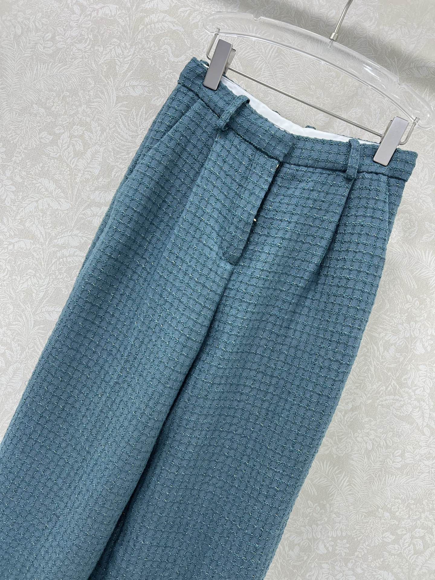 C 25 New plaid tweed straight leg pants (lined with silk version)