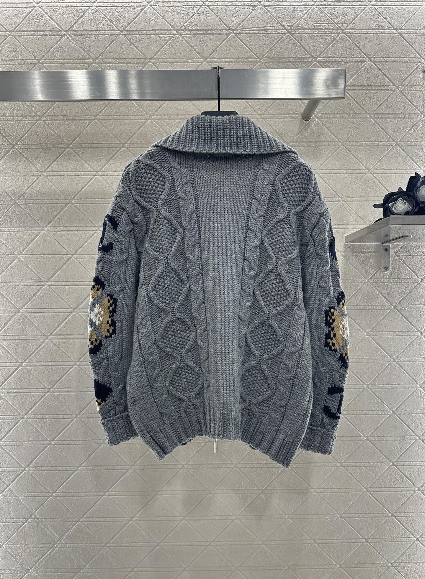 C 25 Zipper hook flower knitted wool cardigan